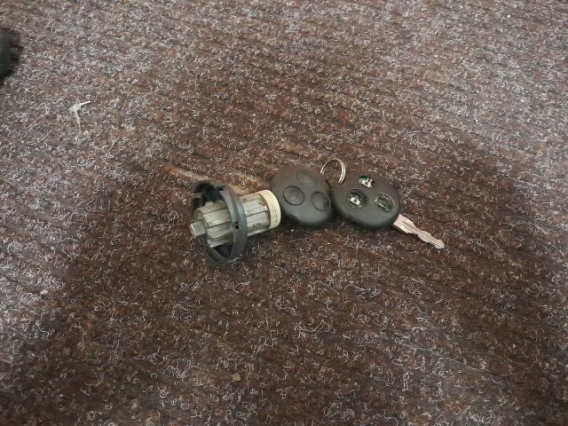 bontott SMART CITY-COUPE Gyújtáskapcsoló Házzal