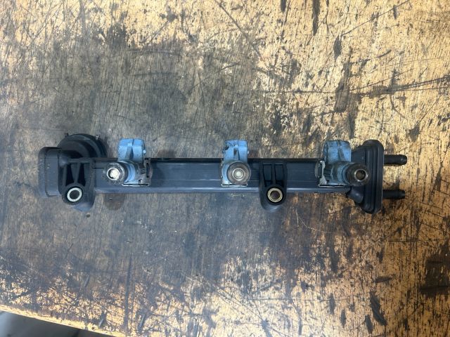 bontott SMART CITY-COUPE Porlasztó Sor / Híd