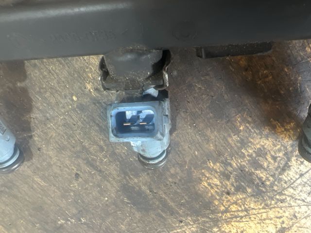 bontott SMART CITY-COUPE Porlasztó Sor / Híd