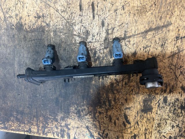 bontott SMART CITY-COUPE Porlasztó Sor / Híd