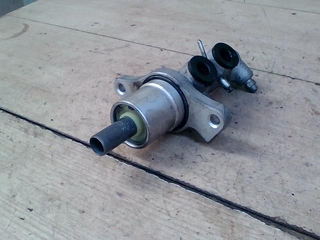 bontott SMART FORFOUR Főfékhenger