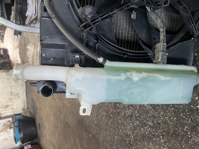 bontott SMART FORFOUR Kiegyenlítő Tartály