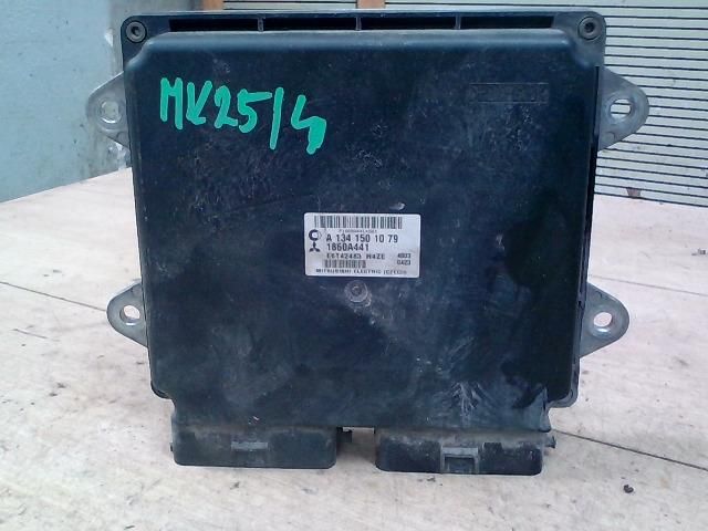 bontott SMART FORFOUR Motorvezérlő