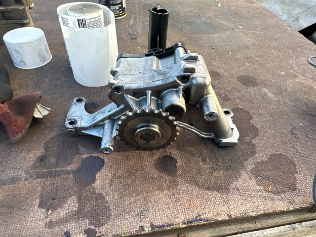 bontott SMART FORFOUR Olajszivattyú