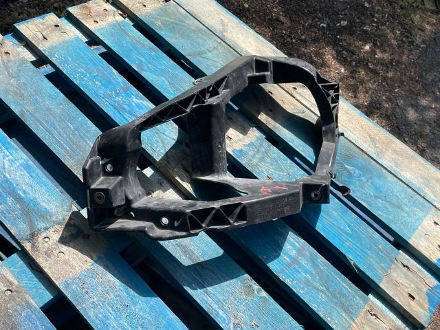 bontott SMART FORFOUR Bal Fényszóró Tartó