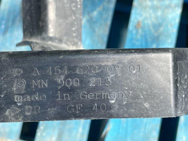 bontott SMART FORFOUR Bal Fényszóró Tartó