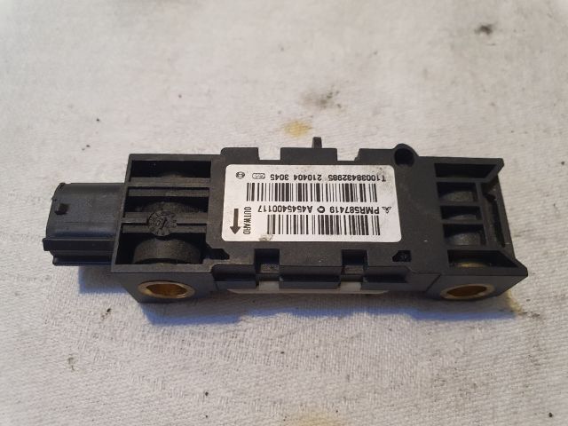 bontott SMART FORFOUR Első Középső Ütközés Érzékelő (Homlokfalon)