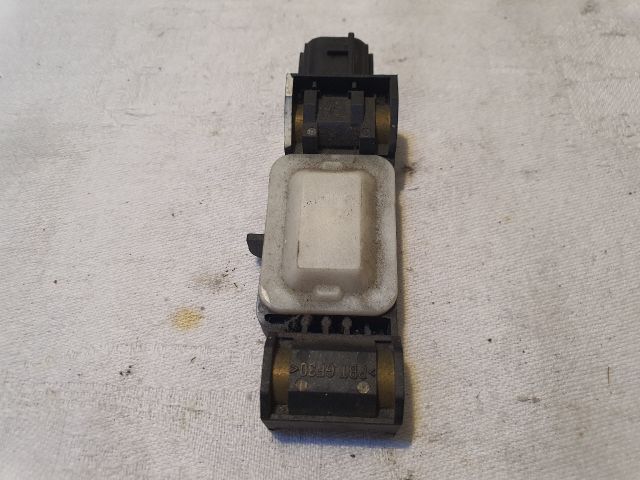 bontott SMART FORFOUR Első Középső Ütközés Érzékelő (Homlokfalon)