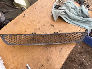 bontott SMART FORFOUR Első Lökhárító Alsó Középső Díszrács