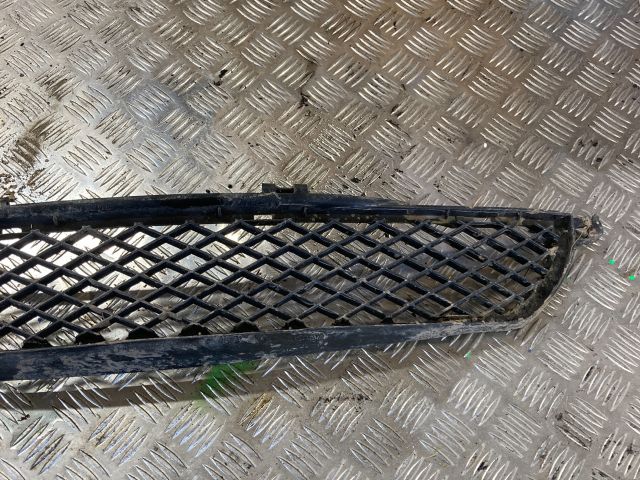 bontott SMART FORFOUR Első Lökhárító Alsó Középső Díszrács