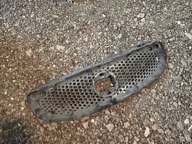 bontott SMART FORFOUR Hűtőrács