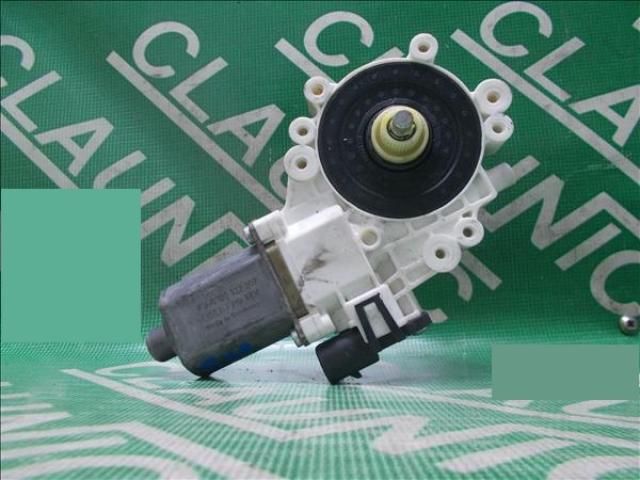 bontott SMART FORFOUR Jobb első Ablakemelő Motor