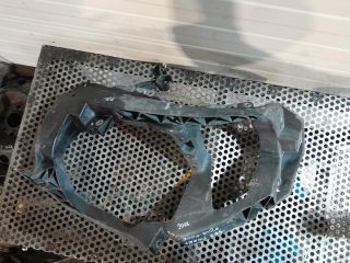 bontott SMART FORFOUR Jobb Fényszóró Tartó