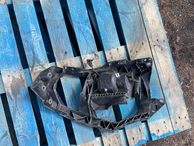 bontott SMART FORFOUR Jobb Fényszóró Tartó