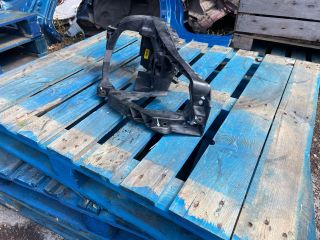 bontott SMART FORFOUR Jobb Fényszóró Tartó