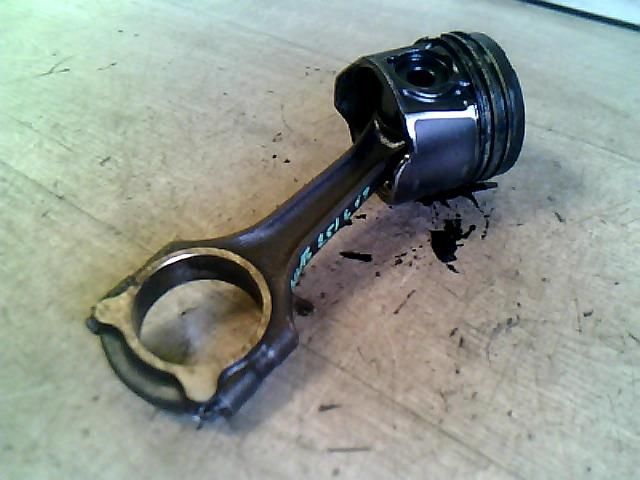 bontott SMART FORTWO Dugattyú és Hajtókar