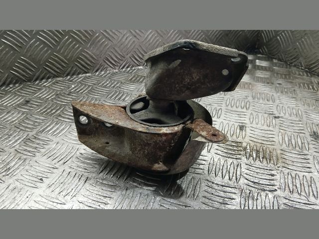 bontott SMART FORTWO Motor Tartó Bak Bal