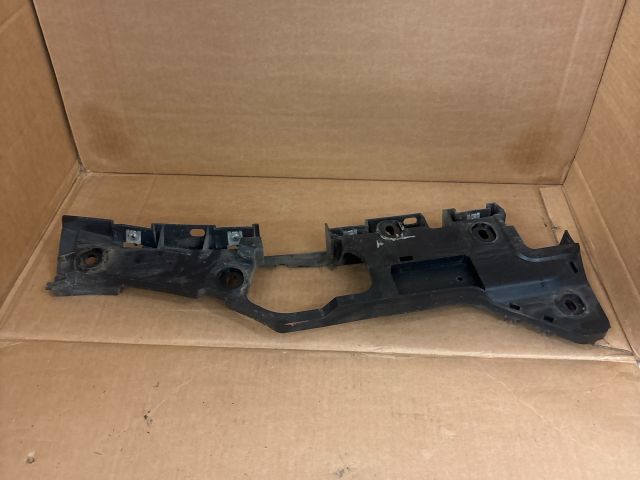 bontott SMART FORTWO Bal első Lökhárító Tartó (Műanyag)