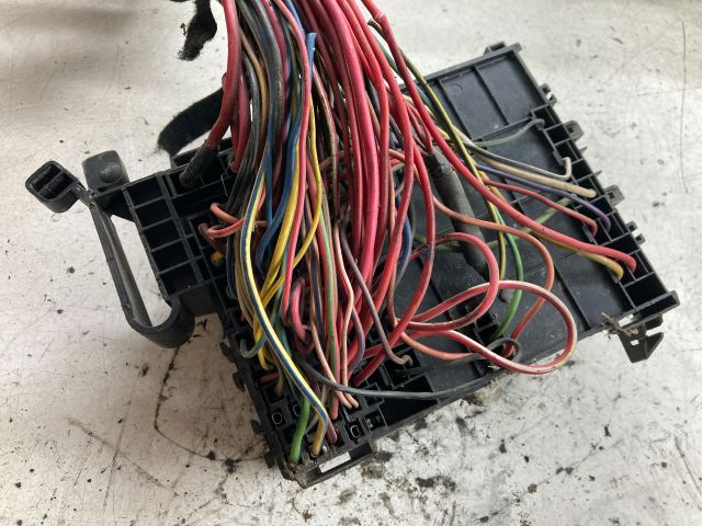 bontott SMART FORTWO Biztosítéktábla Doboz