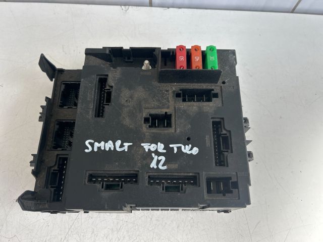 bontott SMART FORTWO Biztosítéktábla Utastér