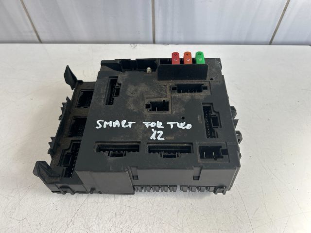 bontott SMART FORTWO Biztosítéktábla Utastér