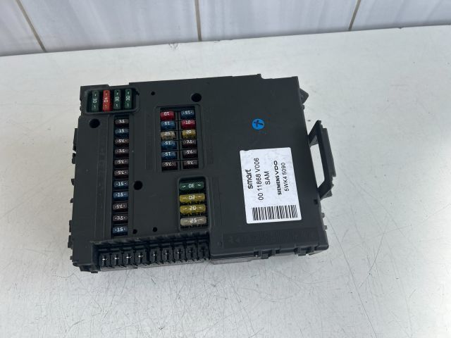 bontott SMART FORTWO Biztosítéktábla Utastér