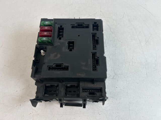 bontott SMART FORTWO Biztosítéktábla Utastér