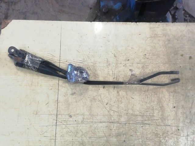 bontott SMART FORTWO Első Ablaktörlő Kar