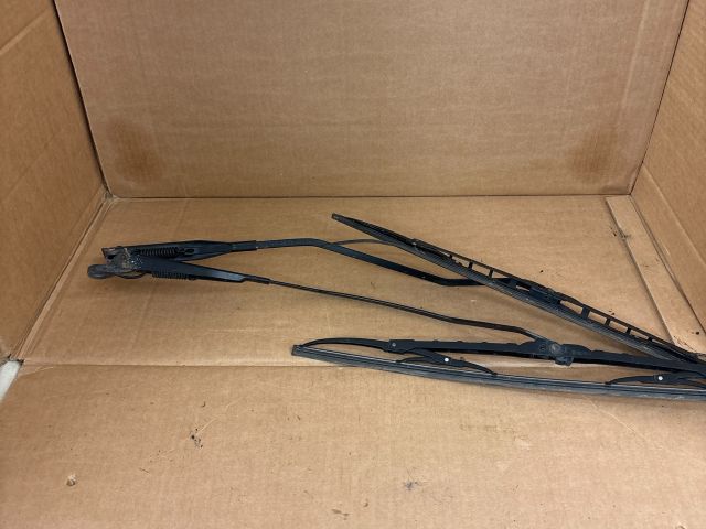 bontott SMART FORTWO Első Ablaktörlő Kar