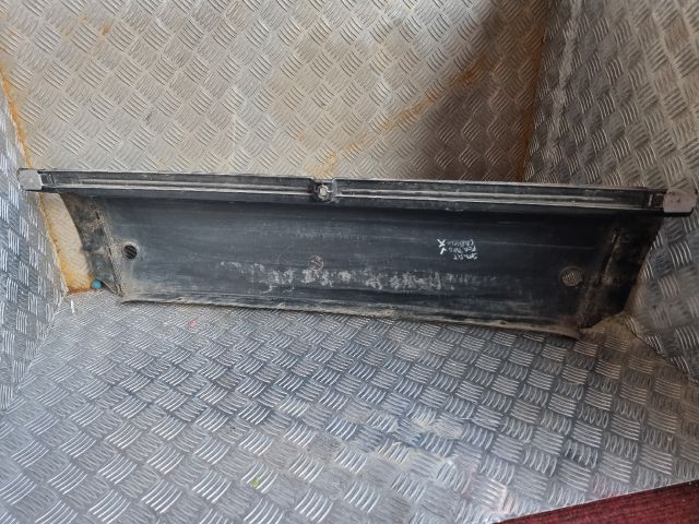 bontott SMART FORTWO Hátsó középső Lökhárító