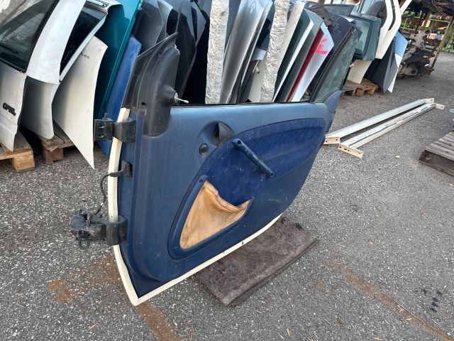 bontott SMART FORTWO Jobb első Ajtó (Részeivel)