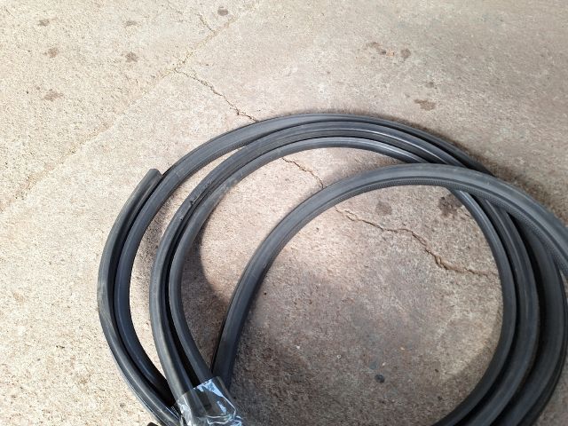 bontott SMART FORTWO Jobb első Gumikéder