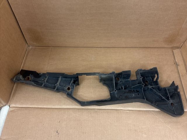 bontott SMART FORTWO Jobb első Lökhárító Tartó (Műanyag)