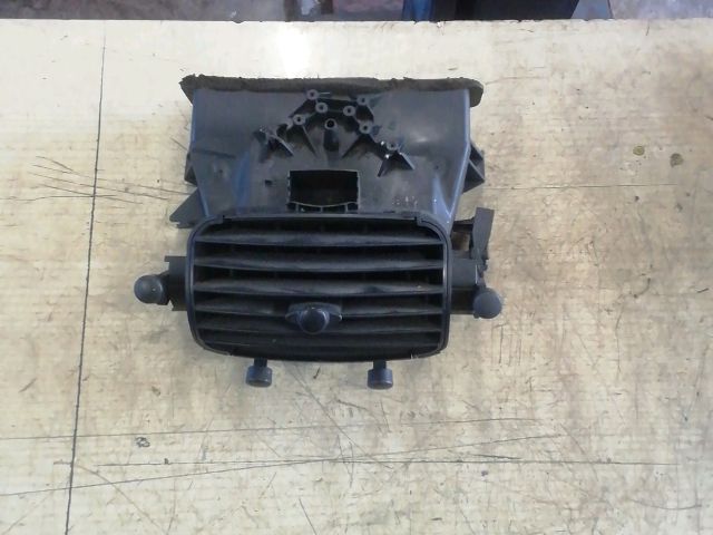 bontott SMART FORTWO Középső Szellőző