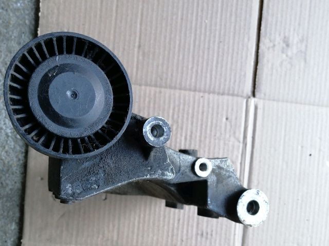 bontott SSANGYONG ACTYON Generátor Tartó Bak