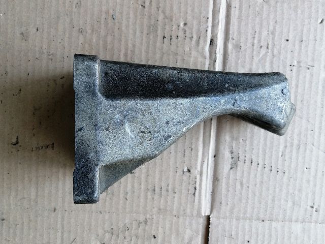 bontott SSANGYONG ACTYON Motor Tartó Bak Bal