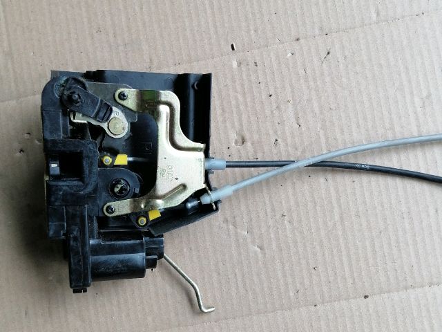 bontott SSANGYONG ACTYON Jobb hátsó Ajtózár