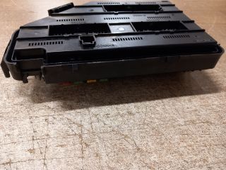 bontott SSANGYONG KORANDO Biztosítéktábla Motortér