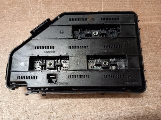 bontott SSANGYONG KORANDO Biztosítéktábla Motortér