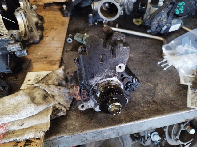 bontott SSANGYONG KORANDO Nagynyomású Szivattyú