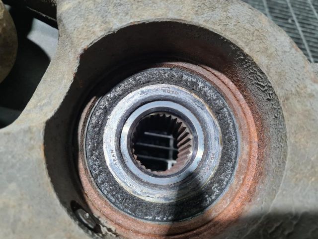 bontott SSANGYONG KORANDO Jobb első Csonkállvány