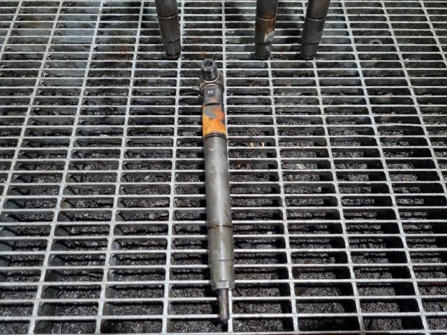 bontott SSANGYONG KORANDO Porlasztó (1 db)