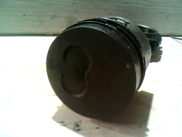 bontott SSANGYONG KORANDO Dugattyú és Hajtókar