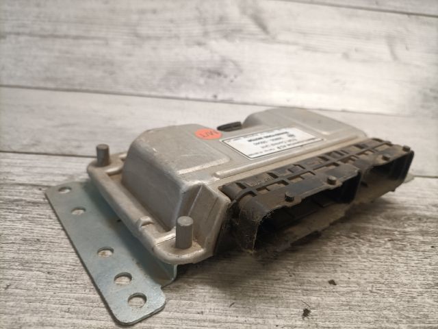 bontott SSANGYONG KORANDO Motorvezérlő