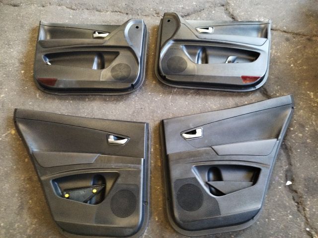 bontott SSANGYONG KORANDO Ajtó Kárpit Szett