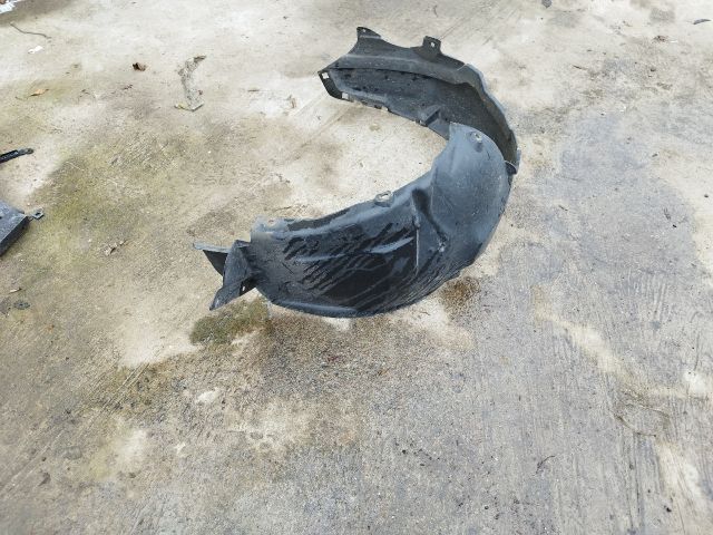 bontott SSANGYONG KORANDO Bal első Dobbetét (Kerékjárati, Műanyag)