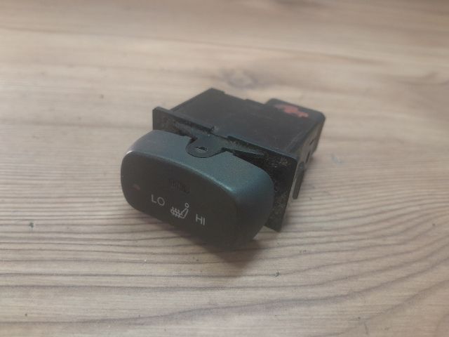 bontott SSANGYONG KORANDO Bal első Ülésfűtés Kapcsoló