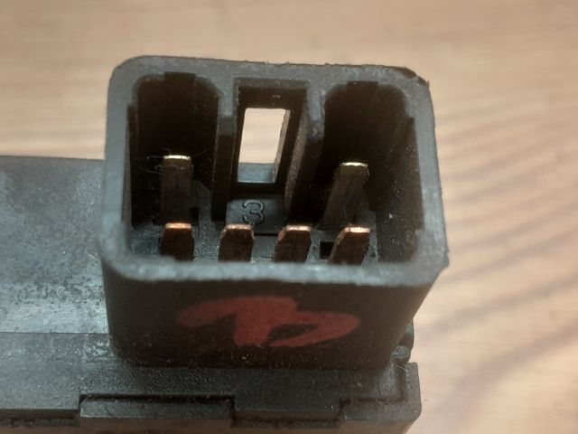 bontott SSANGYONG KORANDO Bal első Ülésfűtés Kapcsoló