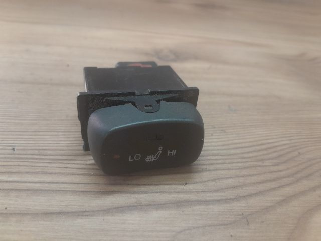 bontott SSANGYONG KORANDO Bal első Ülésfűtés Kapcsoló