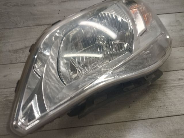 bontott SSANGYONG KORANDO Bal Fényszóró